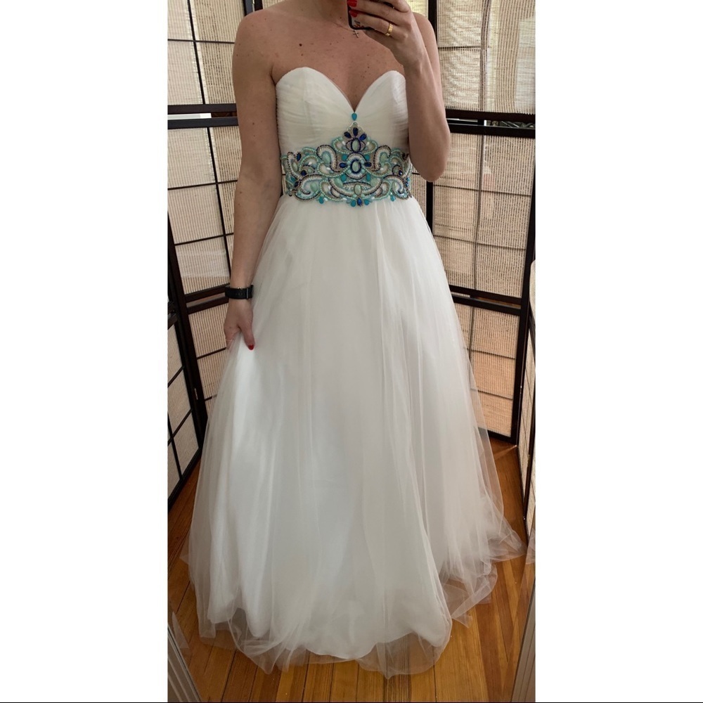 Jovani 31369 White Ballgown